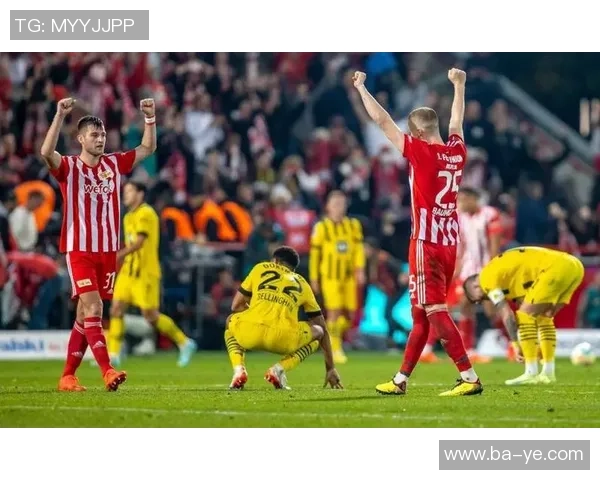 阿德莱德联对阵纽卡斯尔喷气机精彩直播全程回顾与分析 阿德莱德联对阵纽卡斯尔喷气机精彩直播全程回顾与分析